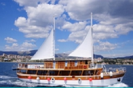 Traditional Ensuite - Deck Plans & Cabins vary on each ship. Please ask for full details